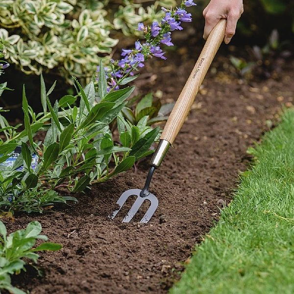 Kent & Stowe Carbon Steel Border Hand Fork 4 Kent & Stowe Carbon Steel Border Hand Fork - Image 2