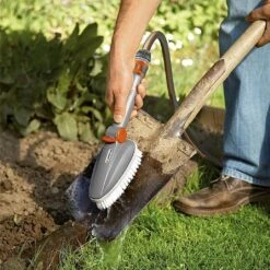Gardena Hand-Held Scrubbing Brush -PlantEra Shop 1235123 3